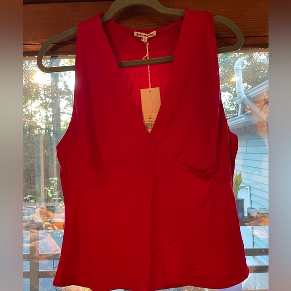 Reformation Elegant Red Sleeveless Top - Picture 5 of 8